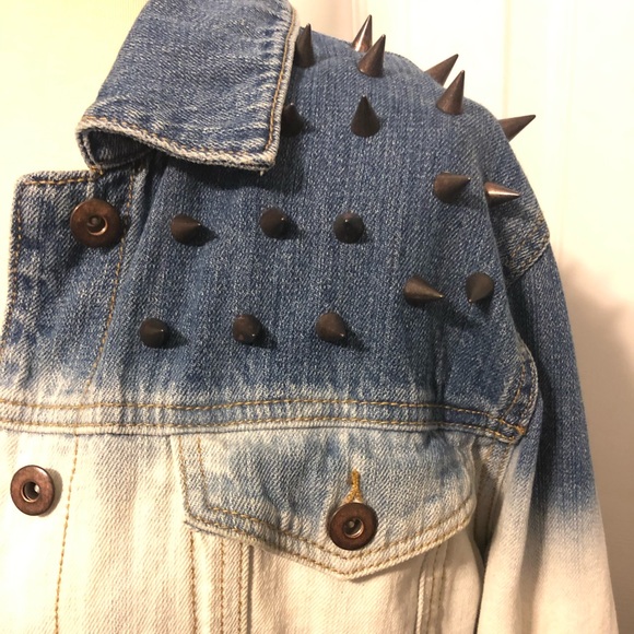 Denim jacket - Picture 2 of 3